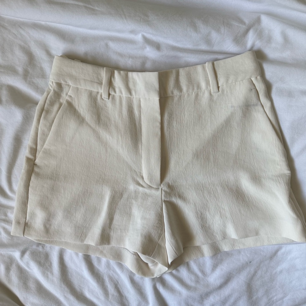 Wilfred Cream High Waist Women's Shorts